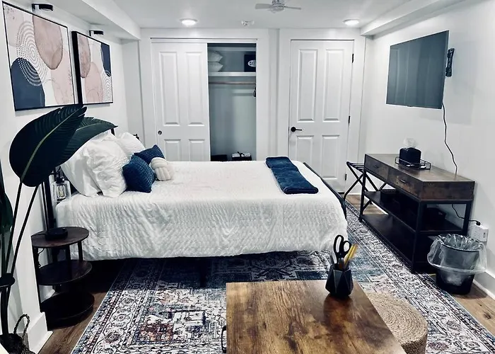 Urban Oasis, Otr Near Casino & Downtown! - 2 Beds